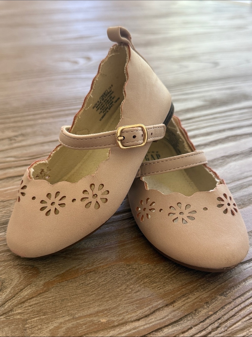 GAP Blush Pink Mary Jane Dress Shoes with Floral Cutouts